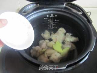 冬瓜蹄花汤的做法步骤:5