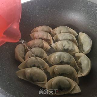 懒人脆底煎馄饨 的做法步骤:3
