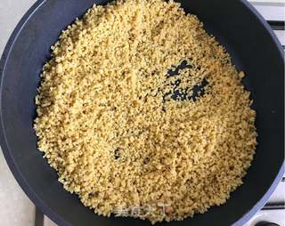 鲜虾黄金小米饭的做法步骤:8