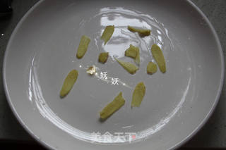 剁椒鱼头的做法步骤:2
