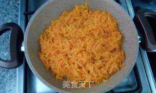酸奶胡萝卜丝的做法步骤:4