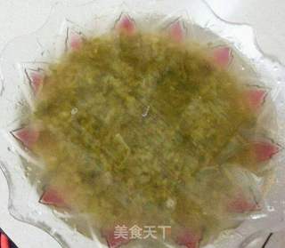 咸菜花生粒炒饭的做法步骤:5