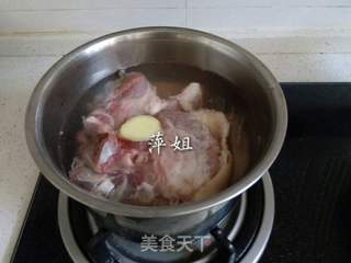 香辣卤猪蹄的做法步骤:3