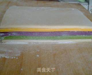 五彩馄饨的做法步骤:2