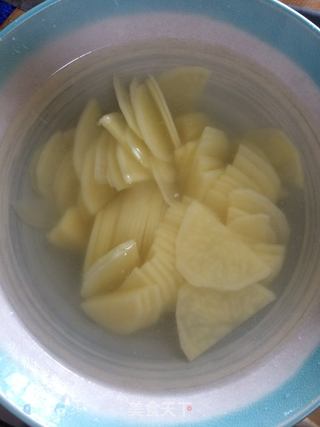 回锅肉的做法步骤:3