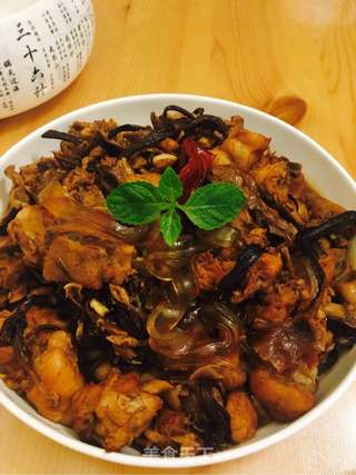 小鸡炖蘑菇的做法步骤:15