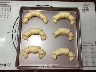 牛角小面包的做法步骤：12