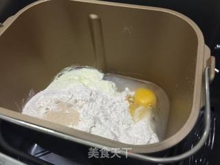 辣肉松排包的做法步骤：1