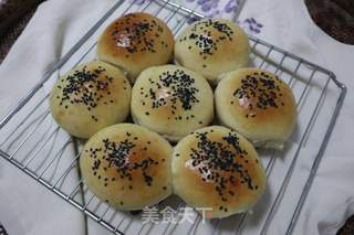 蜜豆餐包的做法步骤:11