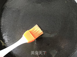 鸡蛋灌饼香肠卷的做法步骤:13