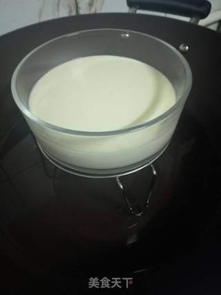 牛奶蒸蛋的做法步骤:5