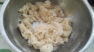百变面食之家常生煎包 的做法步骤:12