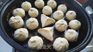 百变面食之家常生煎包 的做法步骤:22