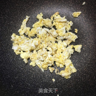 豆苗炒鸡蛋的做法步骤：3