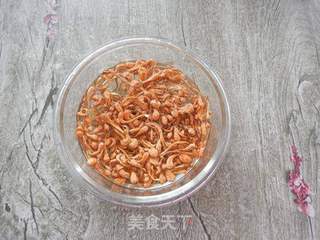 虫草花乌鸡汤的做法步骤:2