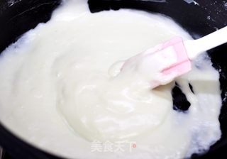 【夏日人气小甜点】椰蓉牛奶小方的做法步骤:3