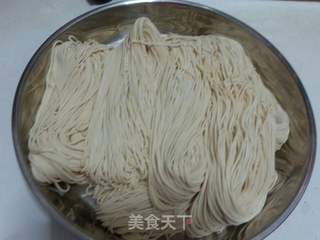 压面条的做法步骤:19