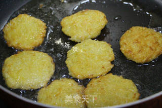 土豆小饼的做法步骤:6