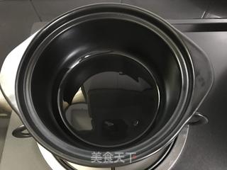 三腊煲仔饭的做法步骤：2