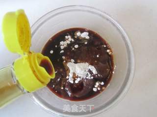 杭椒溜猪尖的做法步骤:2
