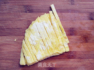 玫瑰紫菜包饭的做法步骤:10