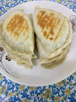 发面鸡蛋韭菜盒的做法步骤:5