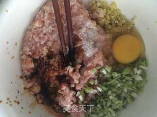 猪肉饺子的做法步骤:3