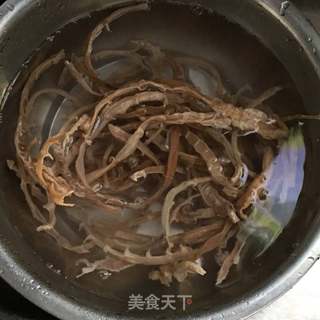 笋干老鸭煲的做法步骤:2