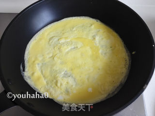 握的香肠饭团的做法步骤:2
