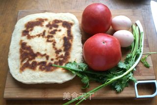 西红柿烩饼的做法步骤：1