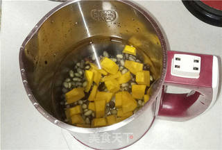 南瓜黑米豆浆的做法步骤:4