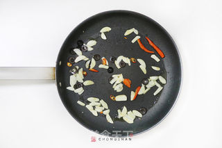 匈牙利爆炒虾仁的做法步骤:3