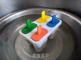 芒果酸奶冰棍的做法步骤:12