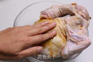 烤箱食谱之脆皮烤全鸡的做法步骤:2