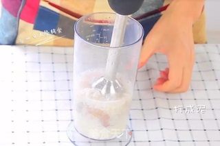 自制虾条的做法步骤:4