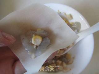 玉米虾仁馄饨的做法步骤:7