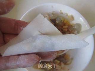 玉米虾仁馄饨的做法步骤:8