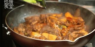 大盘鸡的做法步骤:15
