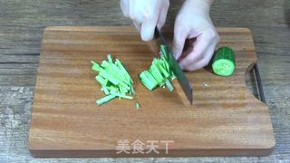 四季餐桌|招牌乌冬面的做法步骤：1