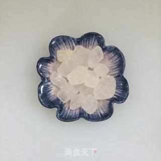 紫薯冰糖银耳羹的做法步骤:2