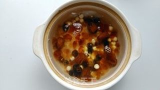 桂圆桃胶蜜枣汤的做法步骤:6
