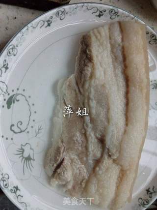 香辣回锅肉的做法步骤:5