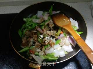 香辣回锅肉的做法步骤:12