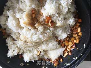 土豆家宝贝最爱滴--【彩蔬糯米饭团】的做法步骤：9