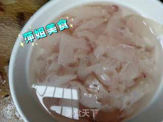 酸菜鱼片味美鲜香的做法步骤:4