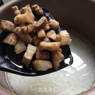 土豆五花肉焖饭的做法步骤：5