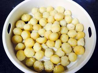 芦笋炒夏果的做法步骤:2