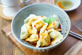 酱汁韭菜馄饨的做法步骤:9