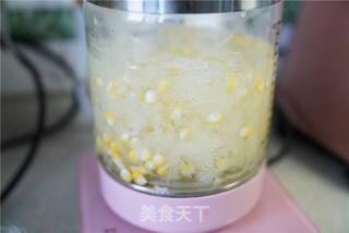 玉米鲜银耳糖水的做法步骤:7