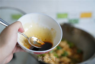 鸡蛋炒菜椒的做法步骤：7